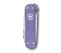 Mobile Preview: Victorinox 0.6221.223G Classic Alox 58mm colors Electric Lavender in Geschenkbox